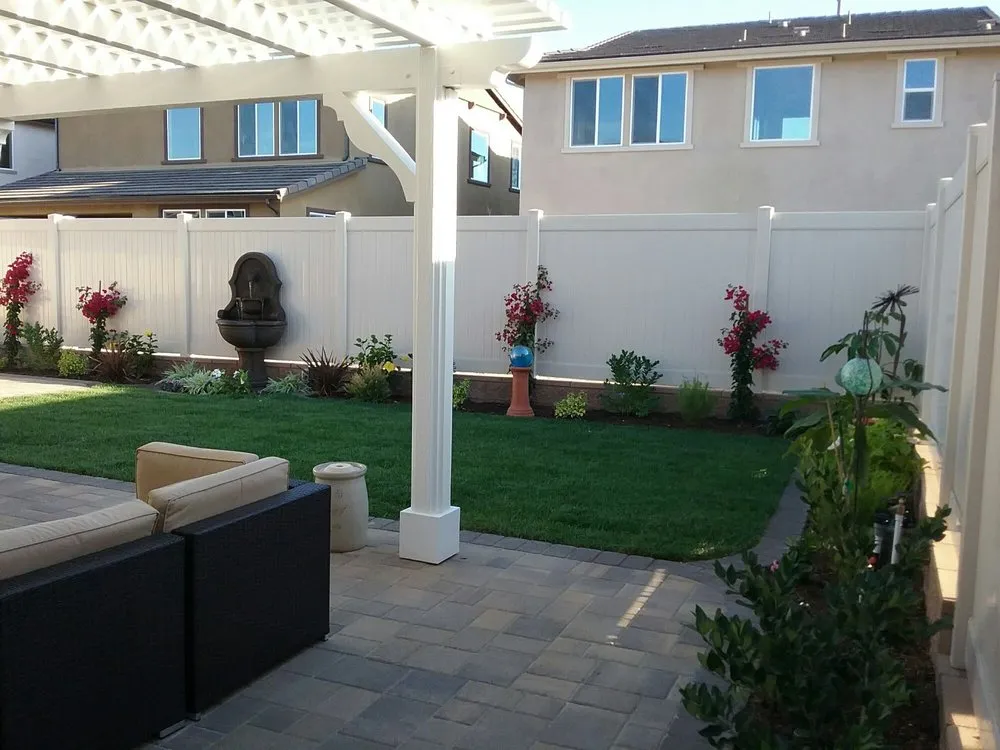 Expert yard cleanup service in Camarillo, CA by Mike Muscarella Landscaping