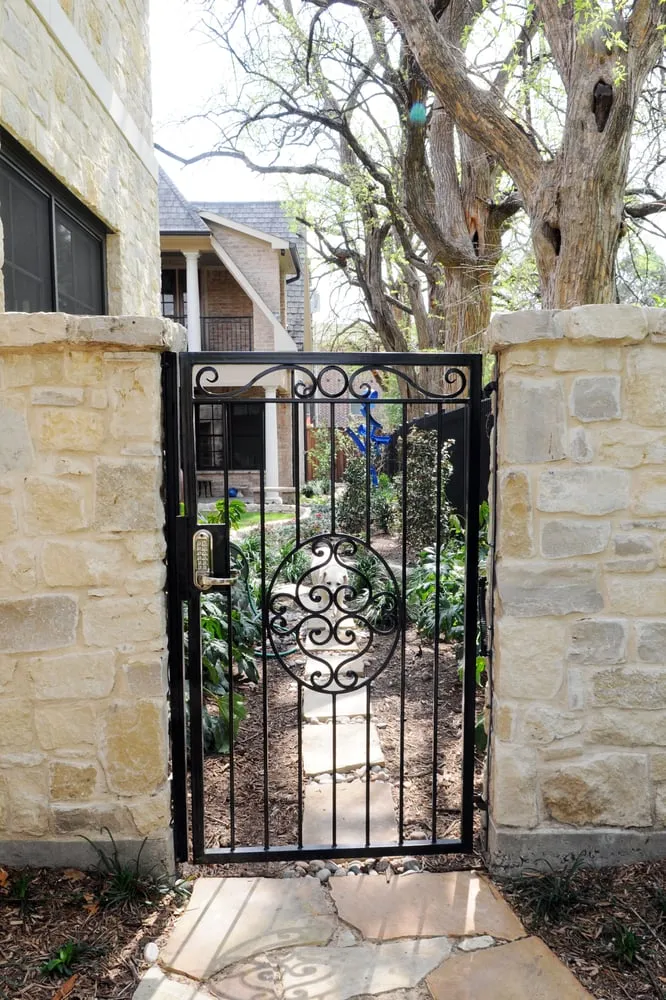 Local lawn care service for beautiful yards across Dallas, TX - Mike Riley's Landscape