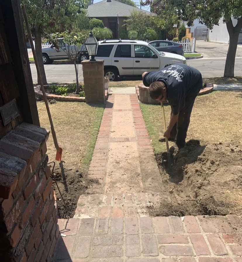 Custom landscape design experts serving Burbank, CA - Mike's Custom Lawn Service