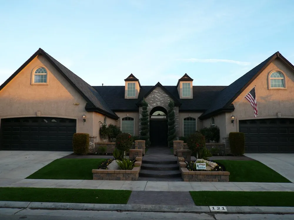 Expert yard cleanup service in Clovis, CA - Mike's Evergreen