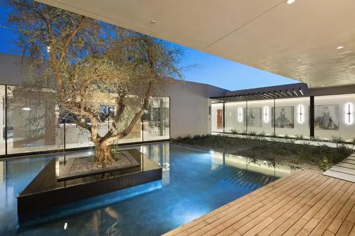 Affordable yard cleanup service in Coachella, CA - Mikes Garden Service