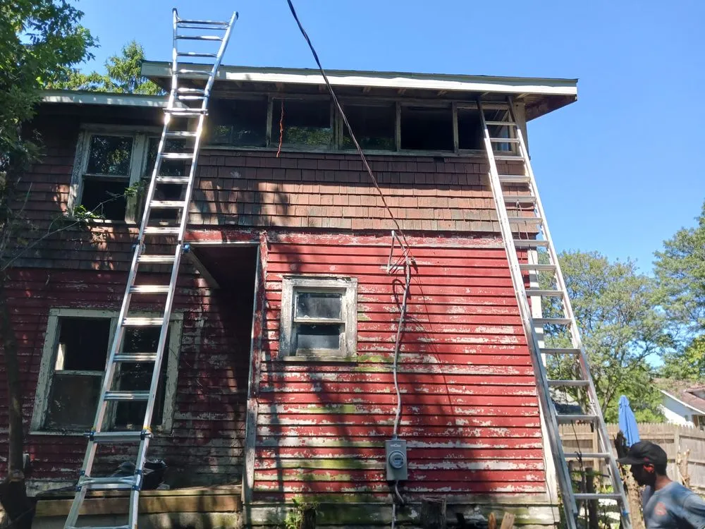 Local yard maintenance with custom design across Hamtramck, MI - Mike's Grass Seed