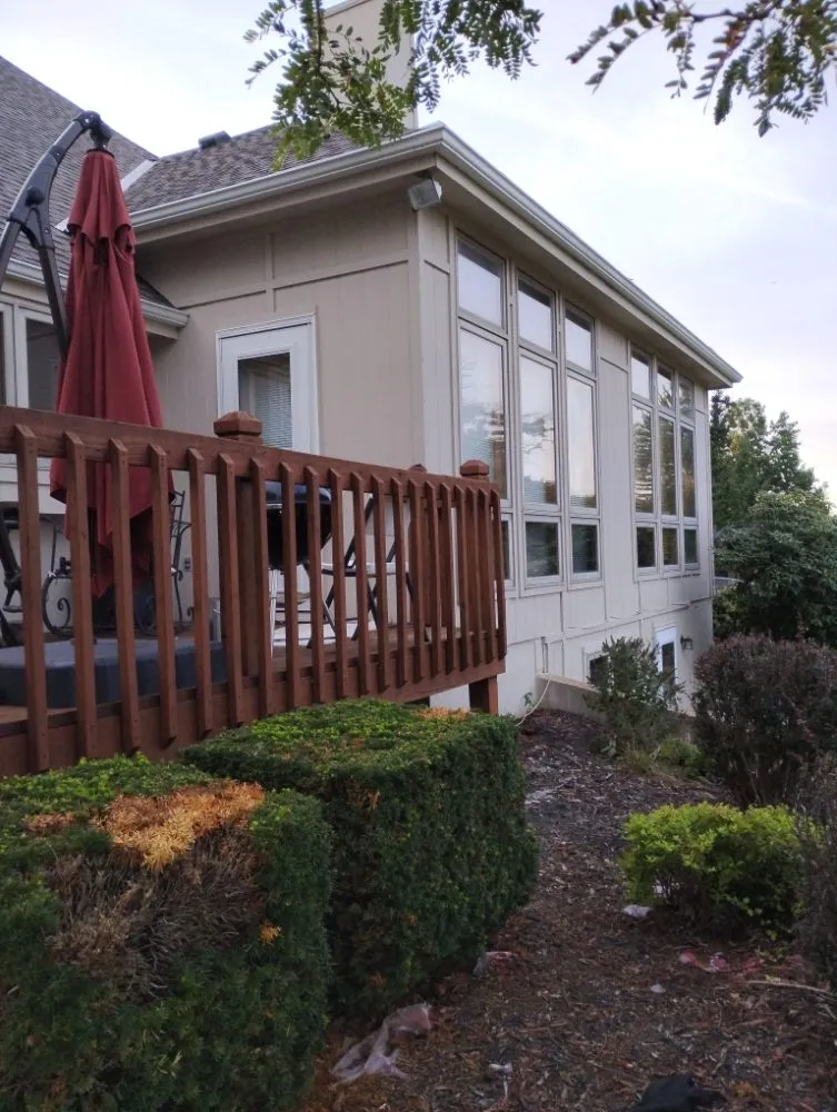 Custom outdoor landscaping experts serving Excelsior Springs, MO - Mikes Handyman Services