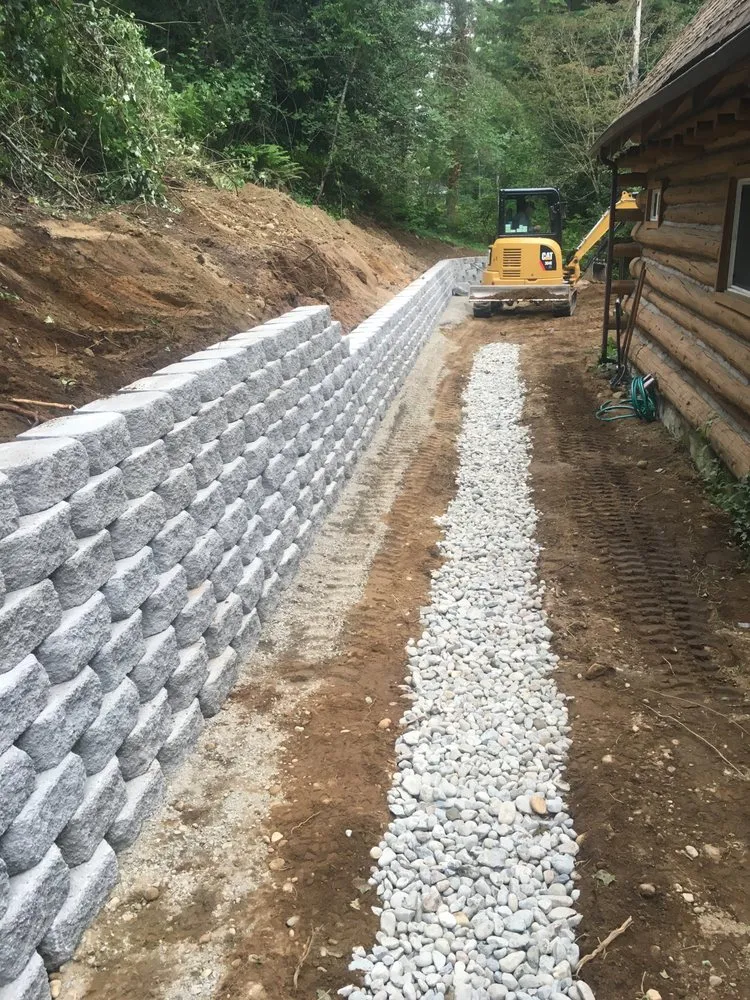 Top-rated garden landscaping in Issaquah, WA - Mike's Hauling & Tractor Work