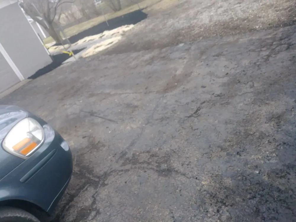 Custom lawn mowing service in Noblesville, IN by Mikes Landscape Services