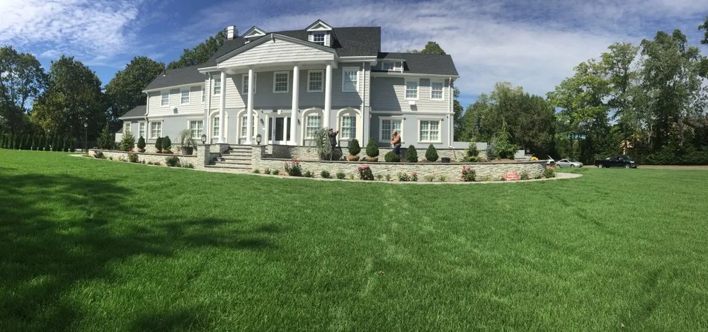 Trusted lawn care service experts serving Long Beach, NY - Mike's Landscaping & Construction