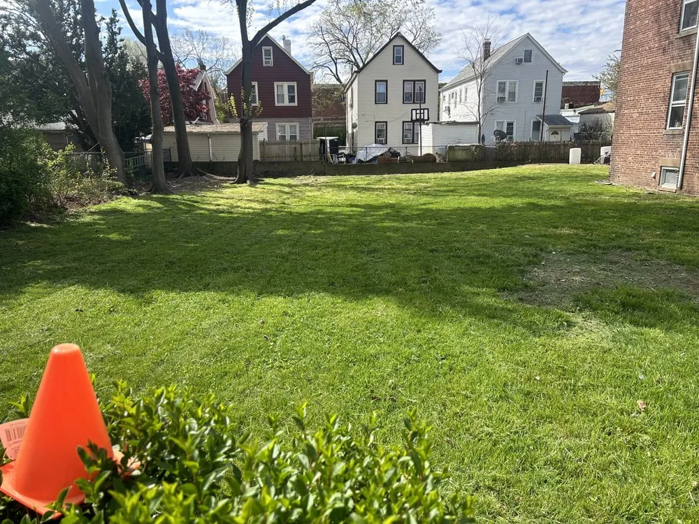 Local yard cleanup service for beautiful yards in Clifton, NJ by Mikes Landscaping and Construction