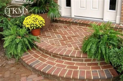 Professional outdoor landscaping experts serving Kent, OH - Mike’s Landscaping