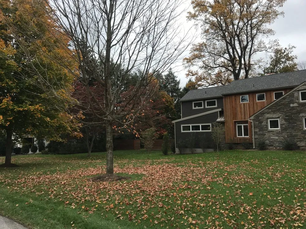 Affordable lawn mowing service for beautiful yards across Chester Heights, PA - Mike's Lawn & Landscaping