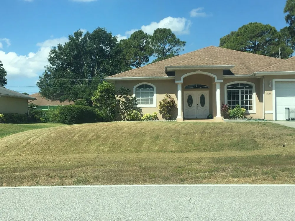 Trusted yard maintenance for residential properties in Port Charlotte, FL by Mike’s Lawn Service