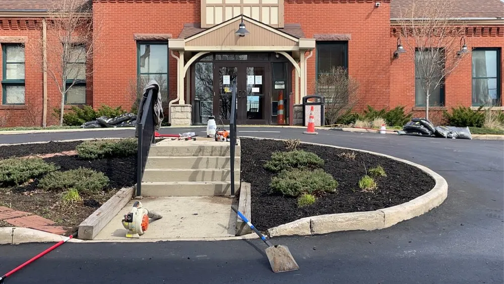 Expert landscape design in Lima, OH - Mike’s Maintenance