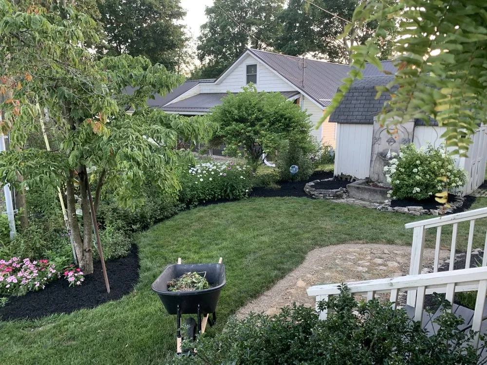 Affordable landscape design experts serving Baltimore, OH - Mike’s Mowin