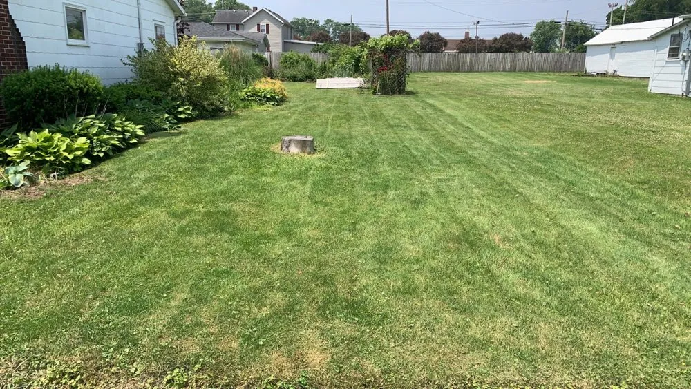 Expert garden landscaping in Baltimore, OH - Mike’s Mowin
