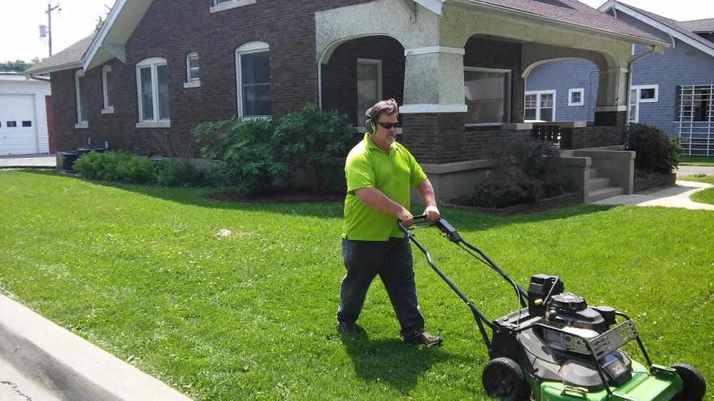Trusted landscape installation in Cape Girardeau, MO - Mike's Mowing and More