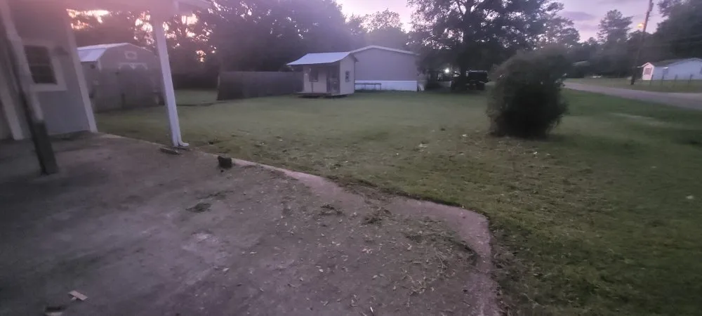 Top-rated outdoor landscaping for beautiful yards in Vidor, TX by Mike's professional Lawn Care