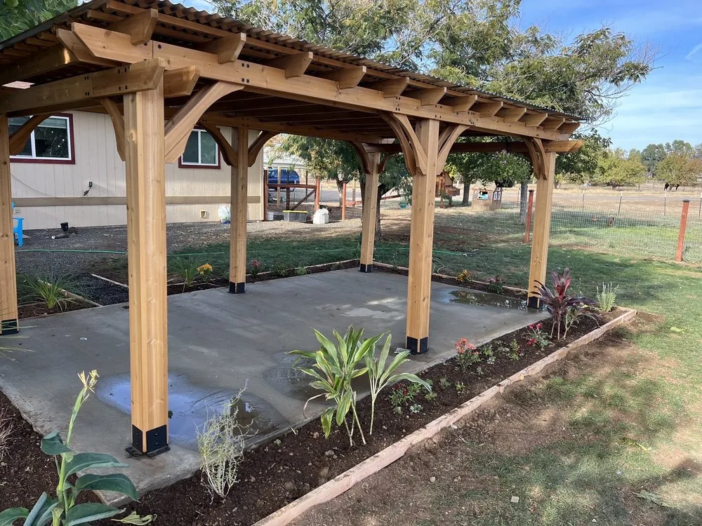 Custom residential landscaping in Chico, CA - Mike's Yard Care