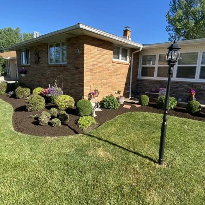 Local garden landscaping experts serving Amherst, NY - Mikey's Mowing
