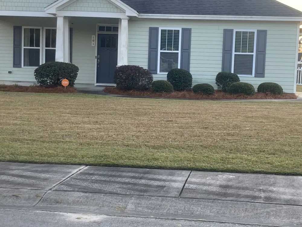 Professional garden landscaping in Burgaw, NC - Milam Landscaping