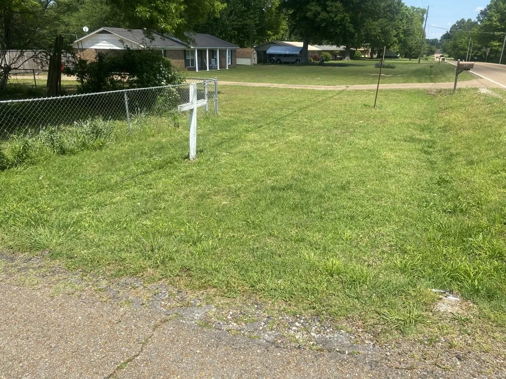 Affordable outdoor landscaping in Milan, TN - Milan Lawn Care