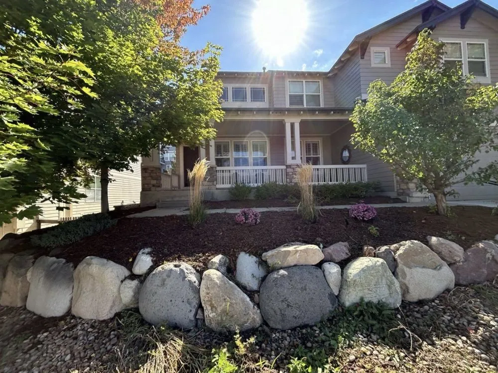 Affordable garden landscaping experts serving Denver, CO - Mile High Lawn Care