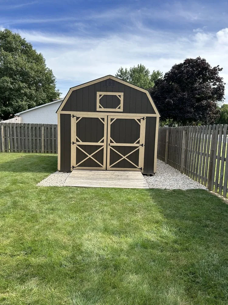 Top-rated residential landscaping in Kokomo, IN by Miles Lawn Care