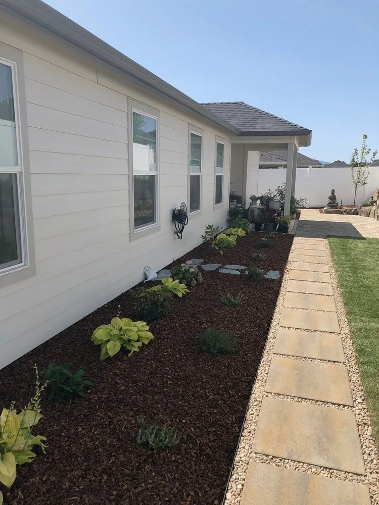 Affordable landscape installation with custom design in Medford, OR by Milestone Landscape