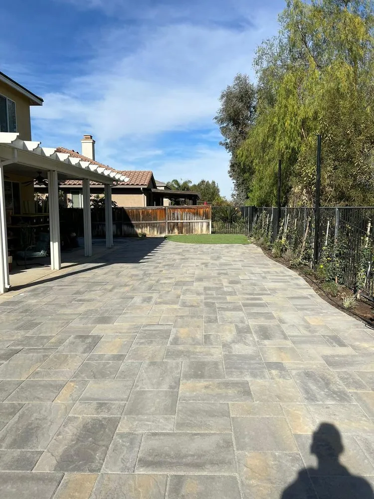 Custom lawn care service in Los Angeles, CA - Milestone Landscaping