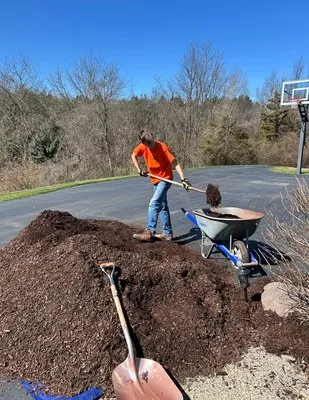 Milford Mulch Solutions Logo