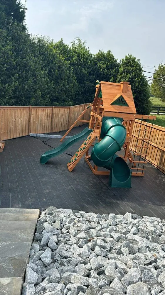 Reliable yard cleanup service in Pelzer, SC by Milio’s Landscaping & Lawn Maintenance