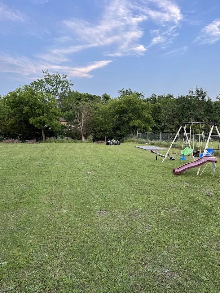 Top-rated lawn mowing service in Haltom City, TX by Mili's Lawn Service