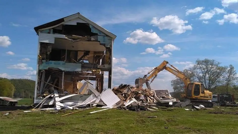 Expert yard maintenance in Sugar Run, PA - Millard Excavation and Demolition