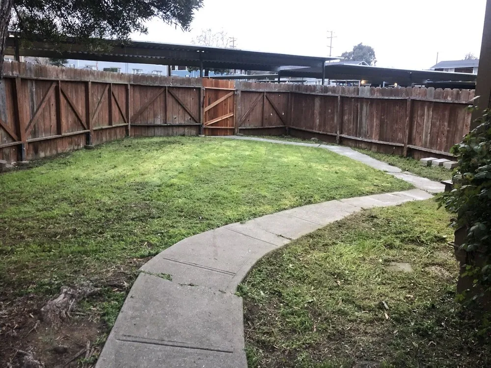 Local lawn care service in Pittsburg, CA - Millawns