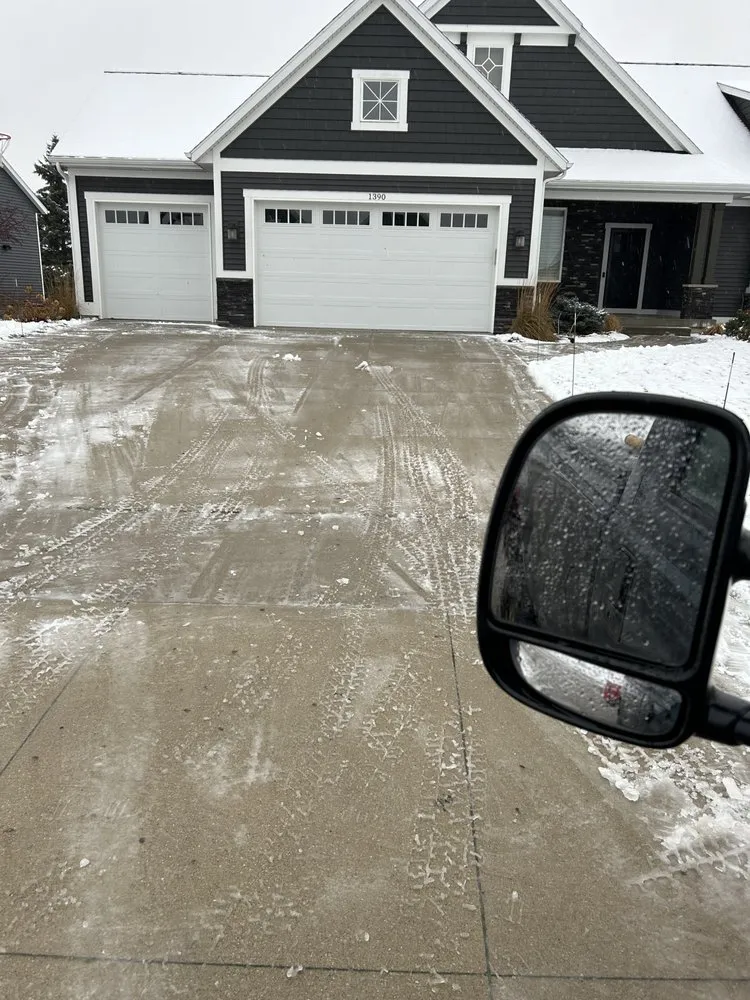 Affordable lawn mowing service near you across Grand Rapids, MI - Miller Lawn & Snow