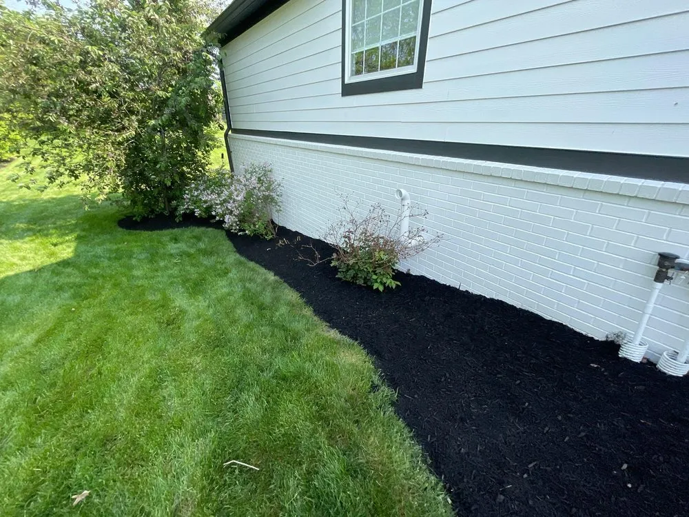 Expert garden landscaping in Noblesville, IN - Miller Lawn Maintenance