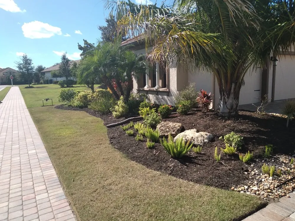 Affordable yard cleanup service experts serving Bradenton, FL - Miller Lawncare and Landscaping