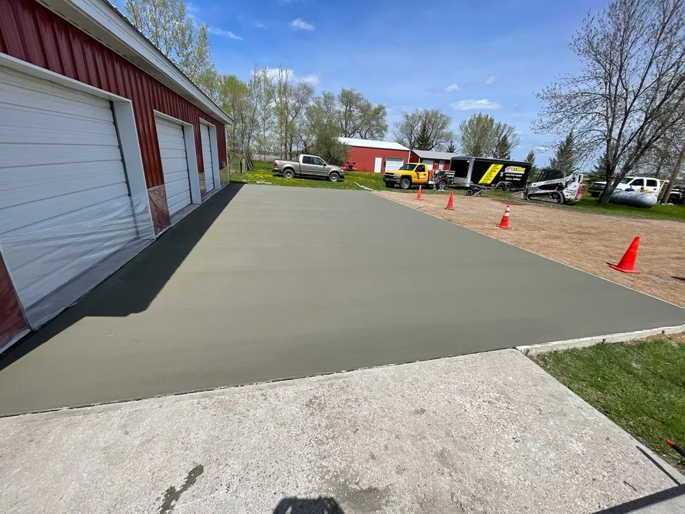 Custom yard cleanup service for year-round maintenance across Grand Forks, ND - Miller Motivations