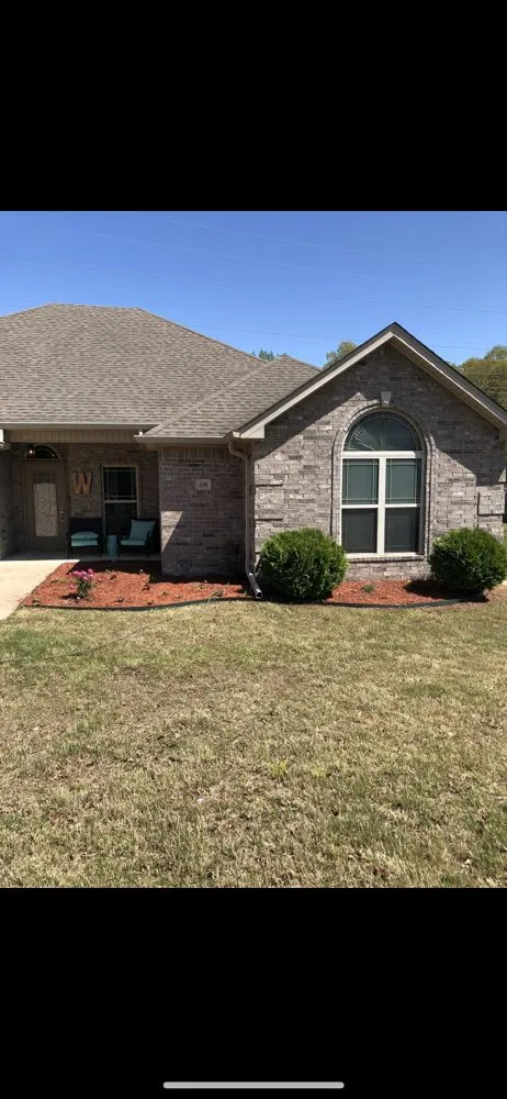 Top-rated lawn care service in Little Rock, AR by Miller Mowing & Lawncare