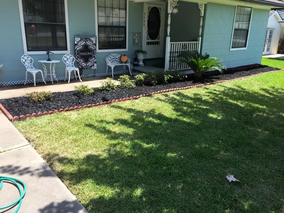 Reliable garden landscaping experts serving Lumberton, TX - Miller's Handy Man, Lawn Care, and Landscaping