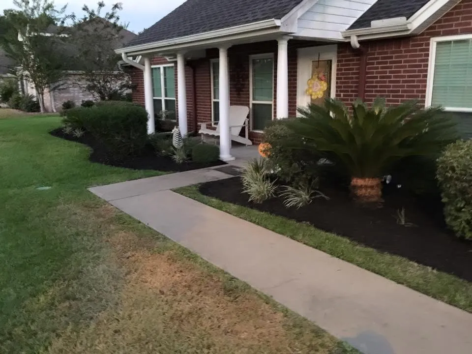 Expert residential landscaping experts serving Lumberton, TX - Miller's Handy Man, Lawn Care, and Landscaping