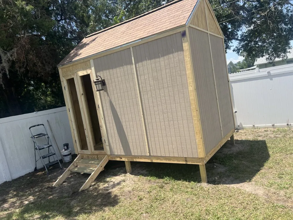 Professional yard maintenance in Daytona Beach, FL by Miller’s Lawn and Tree Service