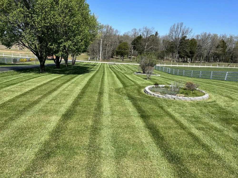 Reliable yard maintenance near you in Hardinsburg, KY by Millers Lawn Care