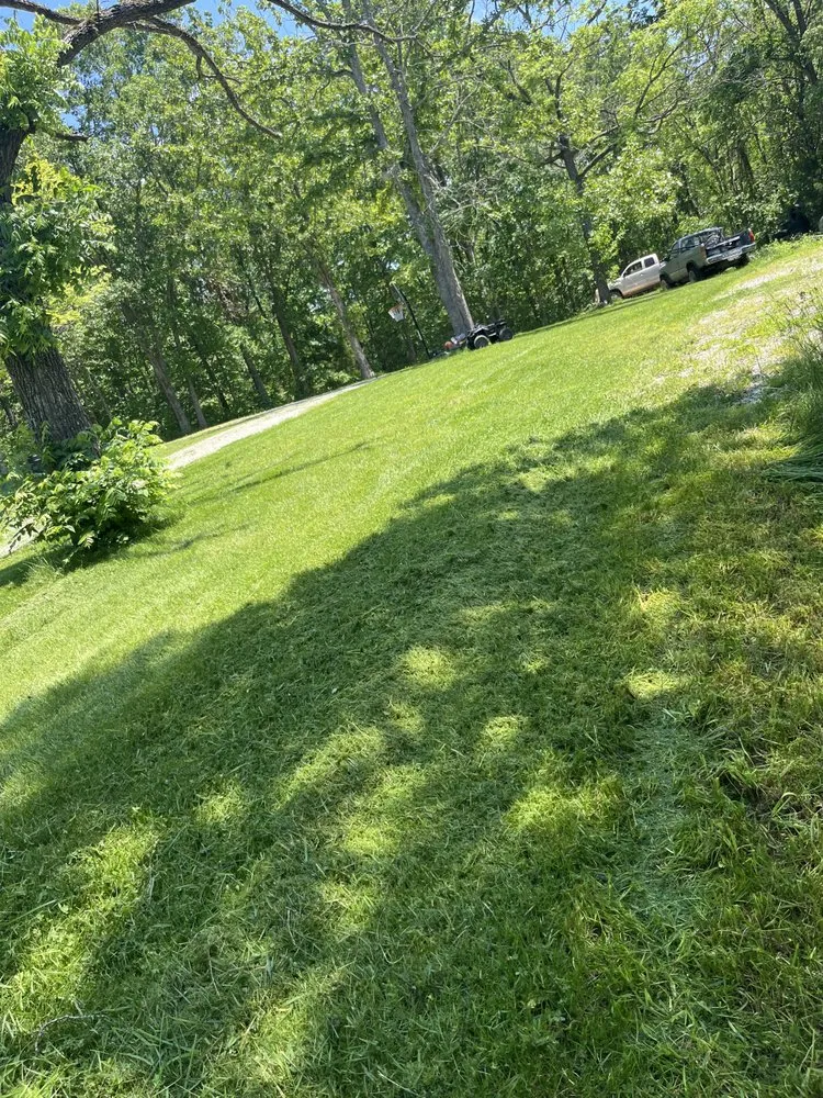 Custom lawn care service experts serving Potosi, MO - Miller’s LawnCare