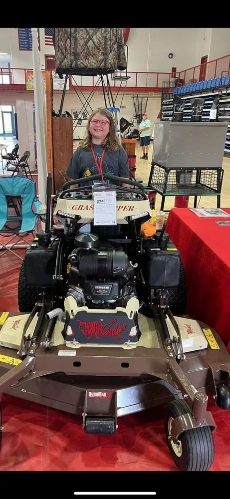 Custom outdoor landscaping experts serving Russell Springs, KY - Miller’s Mowing and Small Engine Service