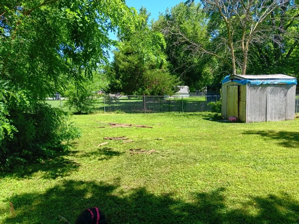 Custom lawn mowing service in Collinsville, IL by Milley's Lawn and Power Wash Services