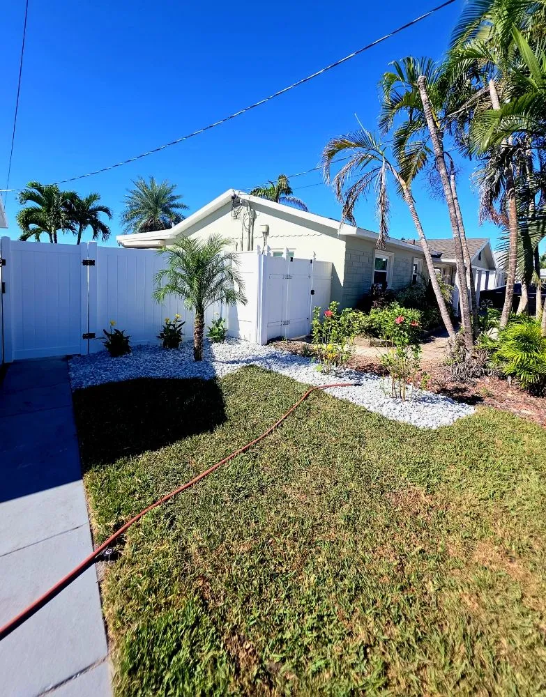 Local yard maintenance in St. Petersburg, FL by Mills Landscaping