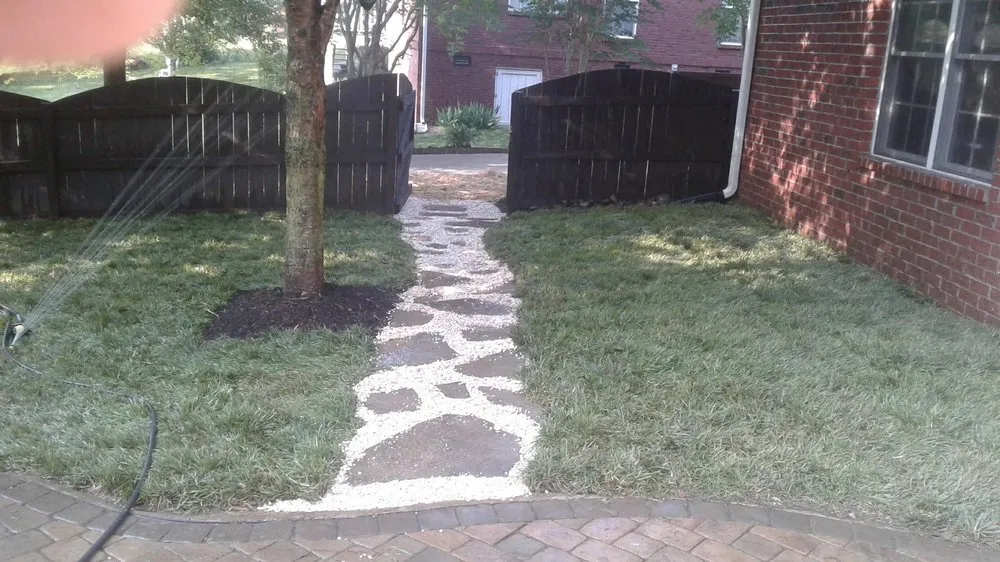 Affordable lawn care service experts serving Loudon, TN - Mills Lawn Care