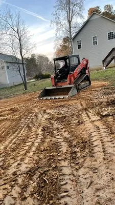 Mills renovation & land management Logo