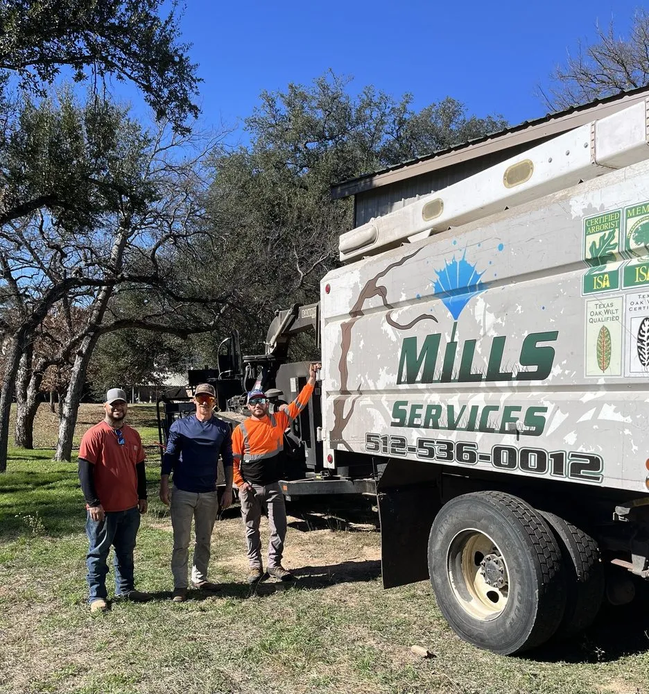 Reliable yard maintenance in Kingsland, TX by Mills Services