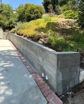 Milo Landscaping & Tree Service Logo