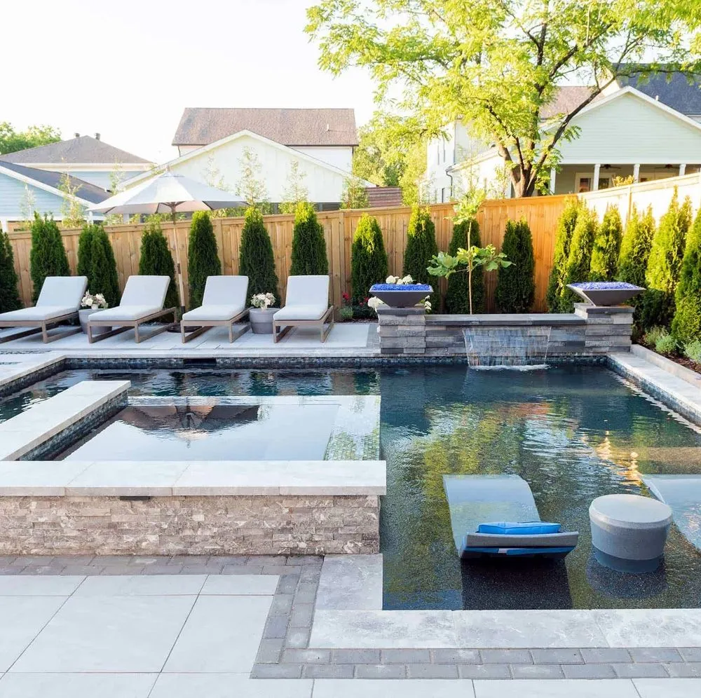 Top-rated yard cleanup service in Hendersonville, TN by Milosi Landscaping